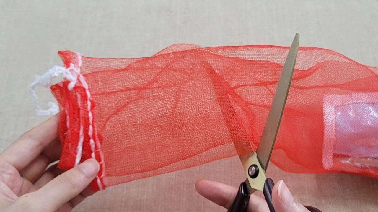 Ne jetez jamais les filets de pommes de terre, de citrons ou d’oignons : ils valent leur pesant d’or réutilisés ainsi